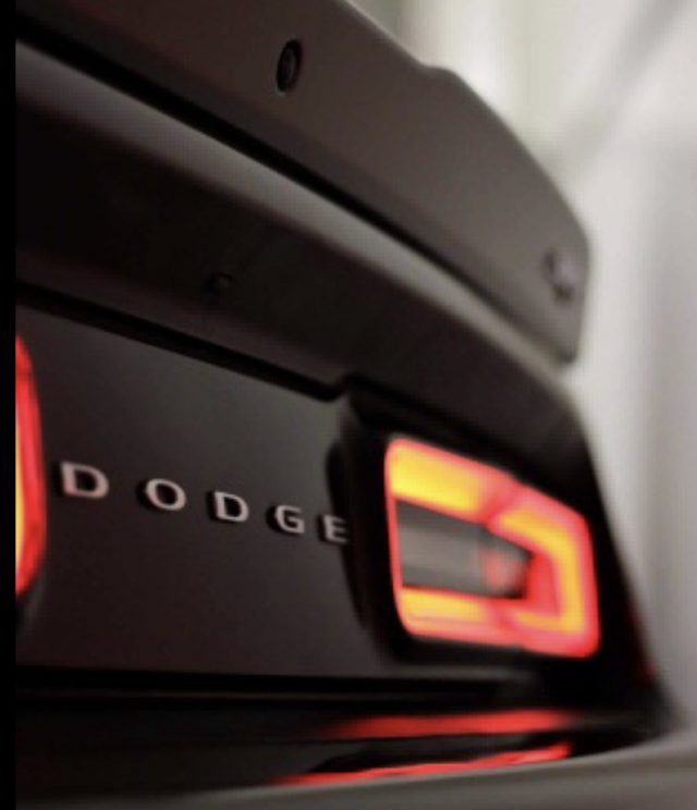 Dagens spot 15/11/17 - Dodge Challenger SRT_5
